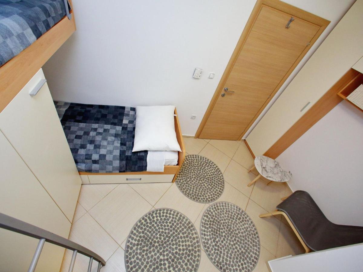 Sun-Kissed Apartment In Bibinje With Garden Bagian luar foto
